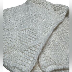 Jessica Simpson | Knot Scarf w Metallic Blend in White & Gold OS One Size